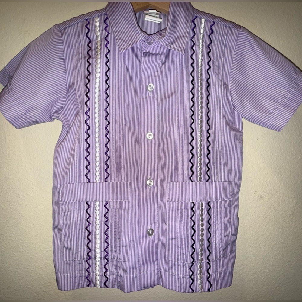 Six Honeybees purple boy guayabera 4T